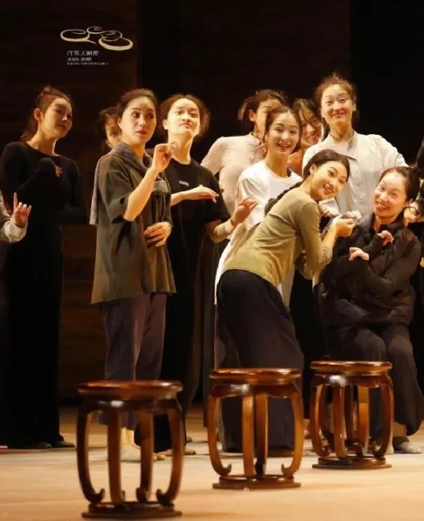 jiuyou游戏中心-JackeyLove重返赛场，表现优异首场状态出色，巴黎圣日耳曼观众沸腾！